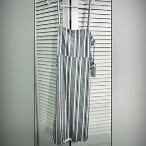 Women’s dress with tags! Showpo. Medium